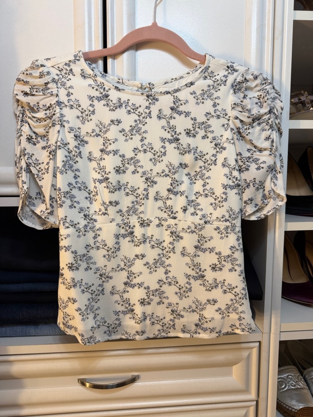 Abercrombie & Fitch Cream Blouse with Navy Floral Print